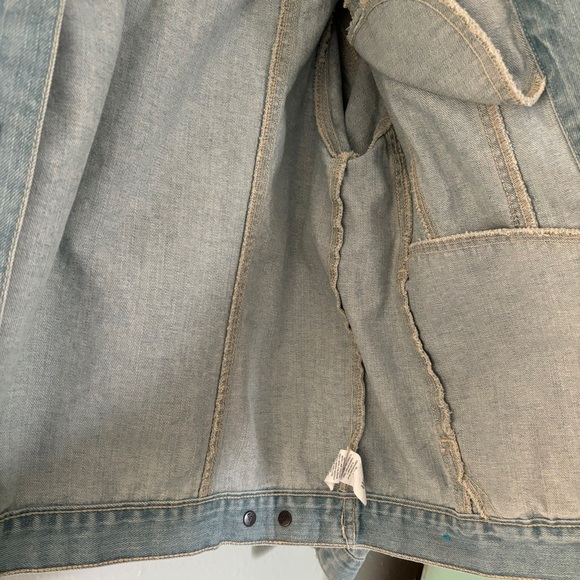 Girls Jean Jacket light wash - Picture 5 of 6